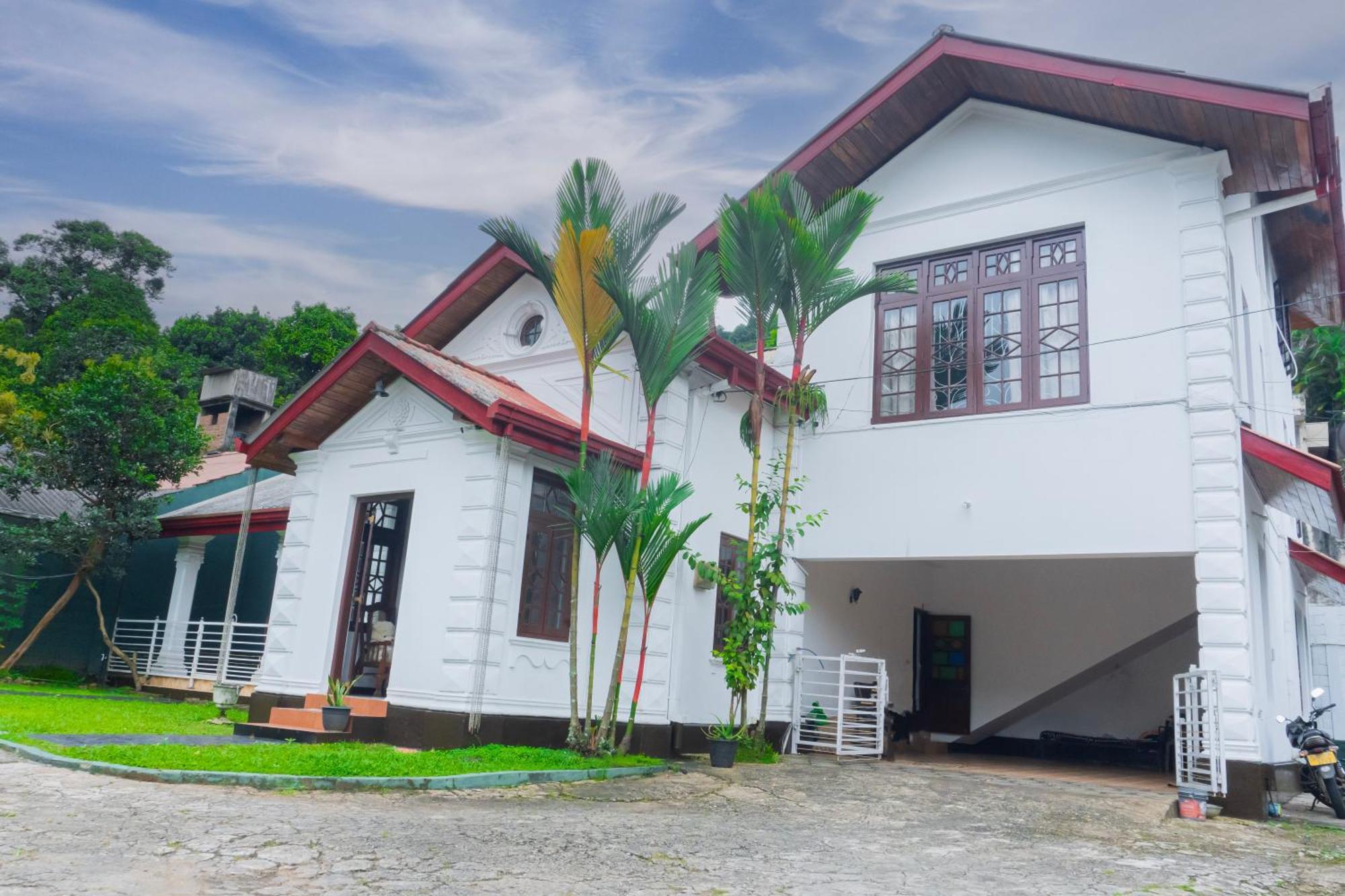 Antique Tourist Lodge แคนดี้ ภายนอก รูปภาพ